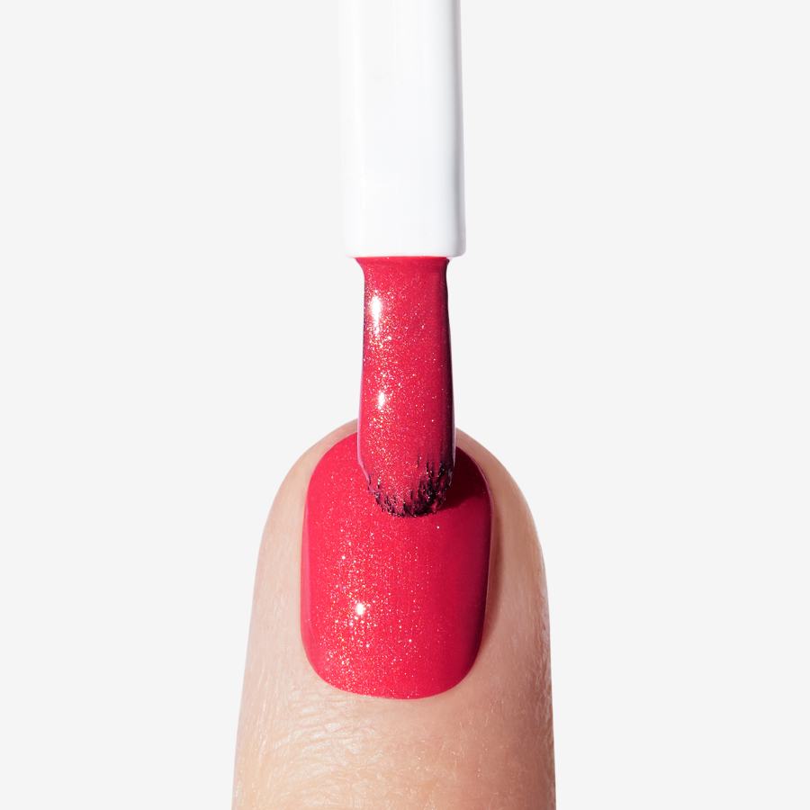 THE ONE Ultimate Gel Nail Lacquer Step 1